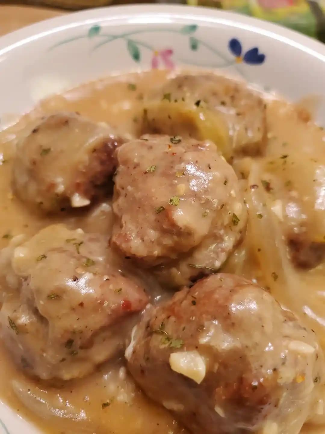 Kusursuz Kıvamda Hindi Köftesi Tarifi ve Püf Noktaları ile Lezzetli Smothered Meatballs