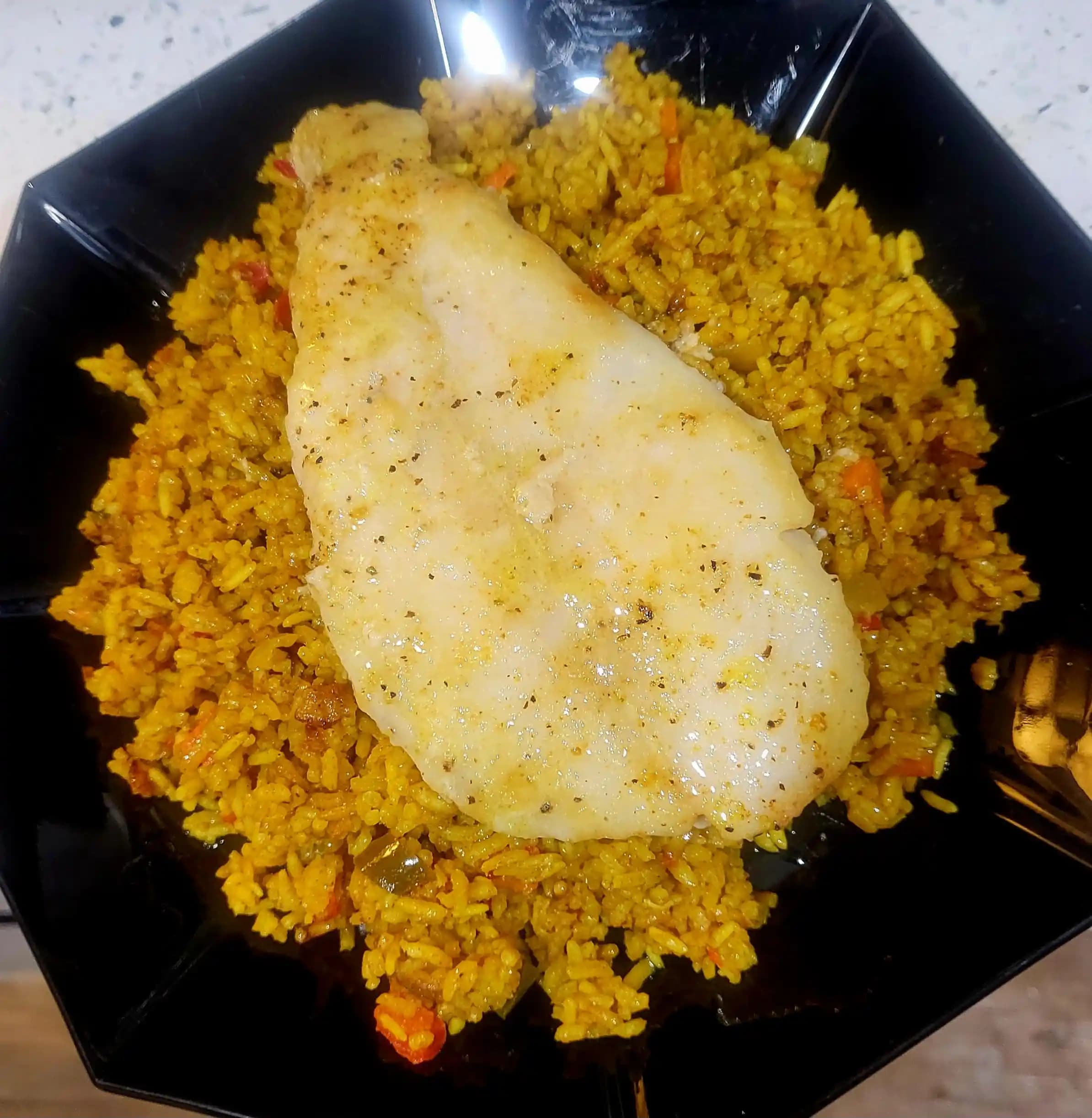 Limon Biberli Tereyağlı Balık ve Köri Soslu Pirinç Tarifinin Detaylı Hazırlık Rehberi