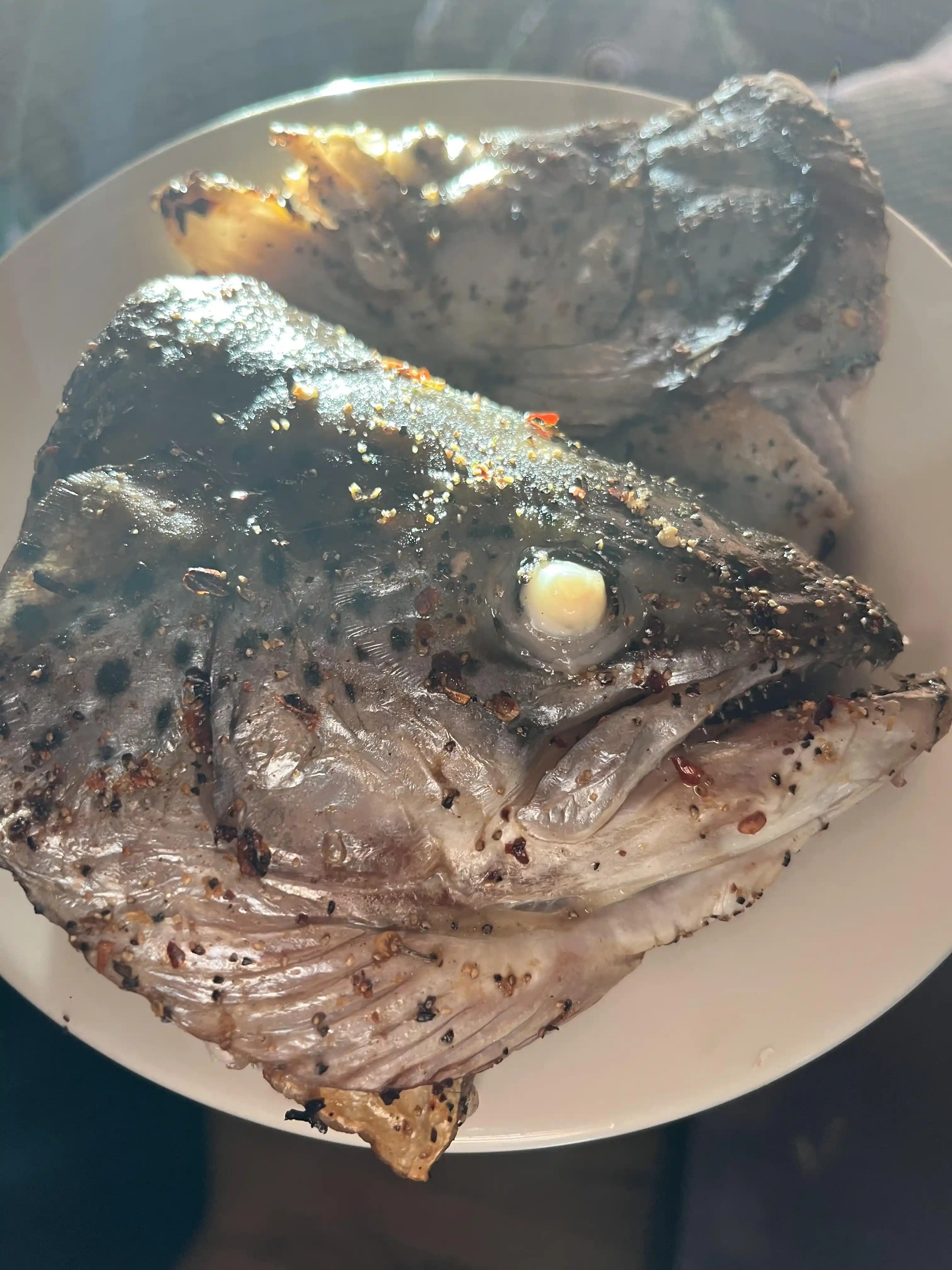 Somon Kafası: Ekonomik ve Besleyici Deniz Ürünü Hazırlama Yöntemleri ve Faydaları