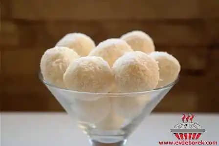 Beyaz Top Çikolata Nedir? Özellikleri ve Kullanım Alanları Hakkında Detaylı Bilgi