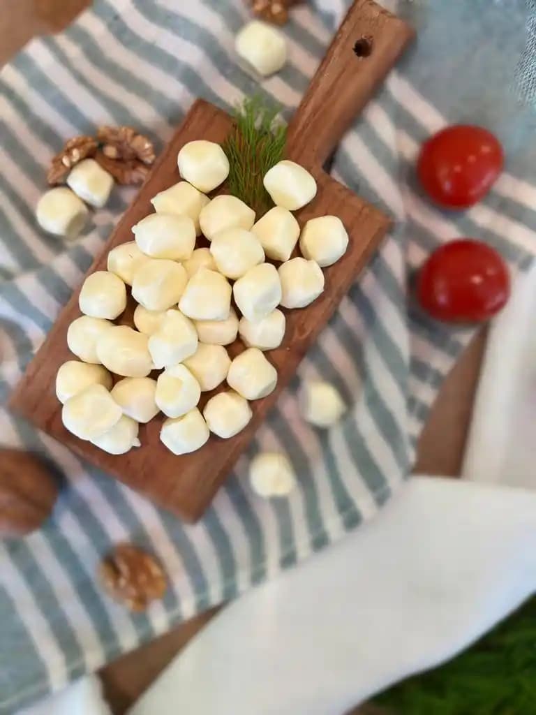 Büyük Top Peynirin Kökeni, Üretimi ve Kullanım Alanları Hakkında Detaylı Bilgi