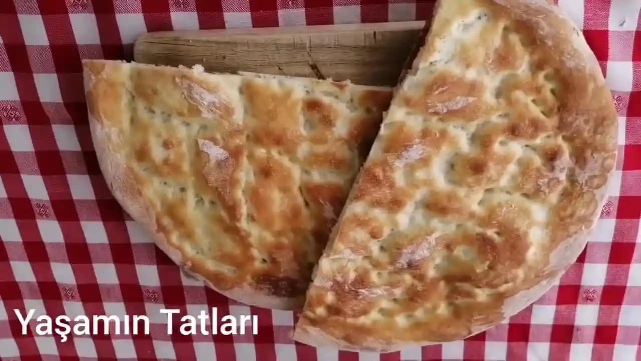 Diyarbakır Açık Ekmek: Geleneksel ve Doğal Lezzetlerle Şehir Kültürünün Bir Parçası