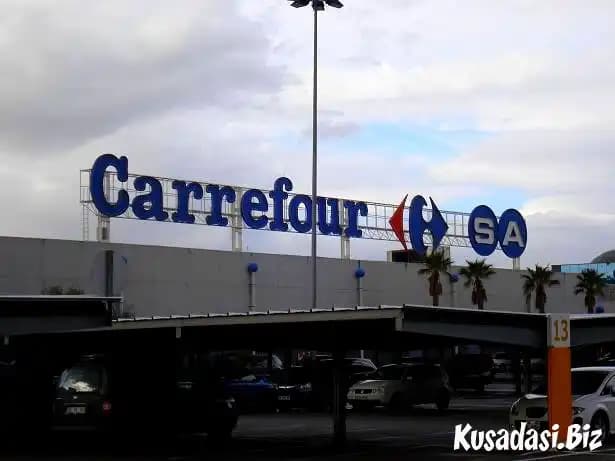 İzmir'deki En Büyük Carrefour Mağazasıyla Günlük Alışverişte Yeni Deneyim