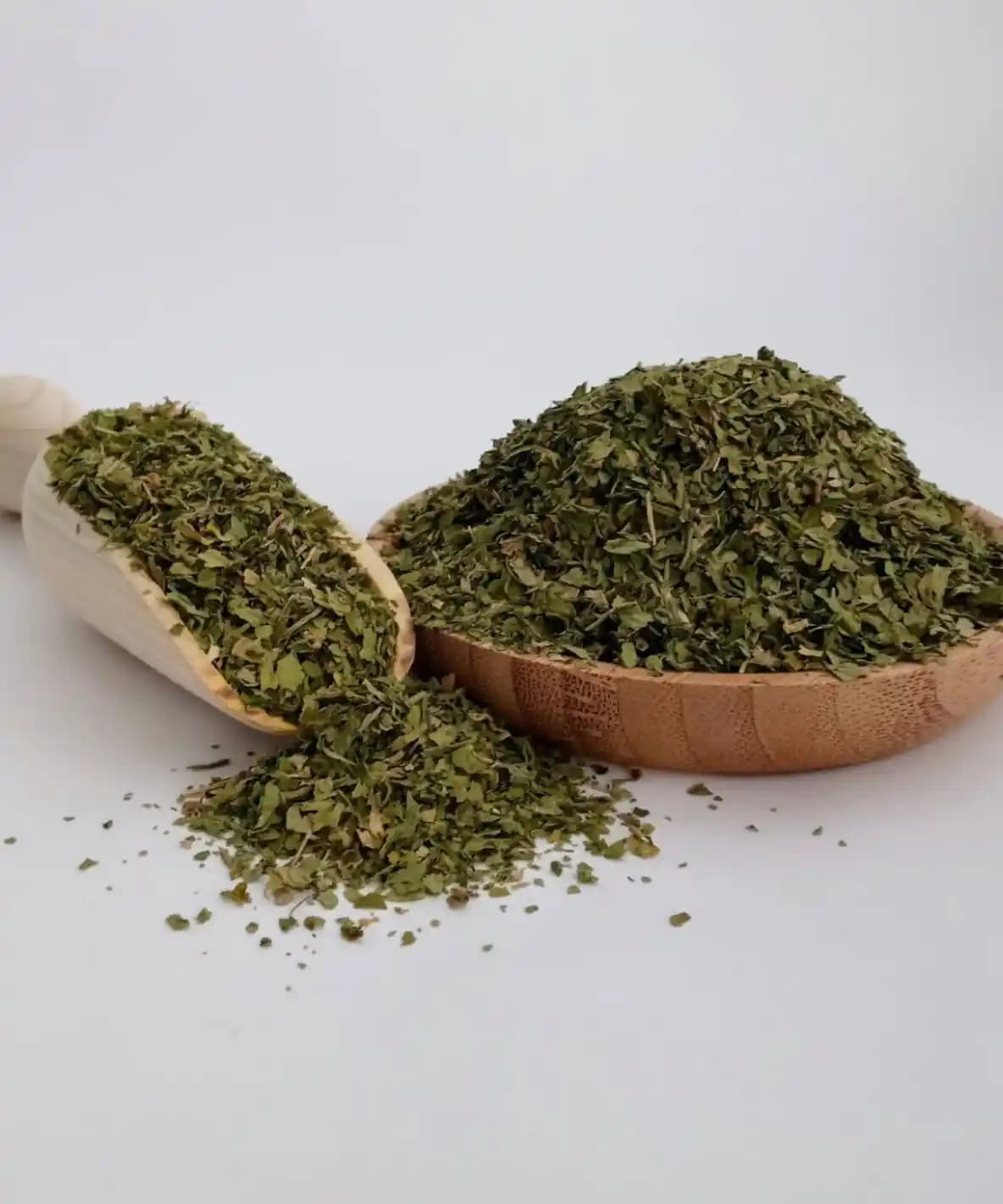 Kuru Maydanoz Nedir, Nasıl Üretilir ve Sağlığa Faydaları Nelerdir