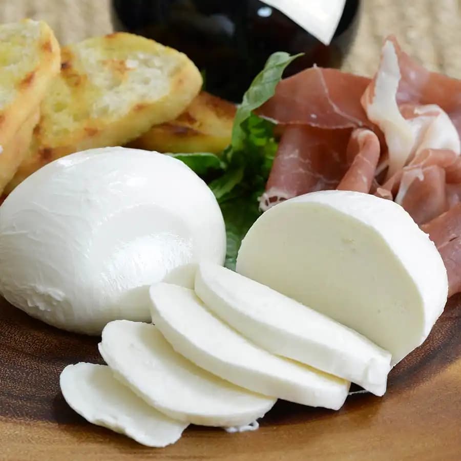Marketlerde Mozzarella Peyniri Seçimi ve Kullanım İpuçları