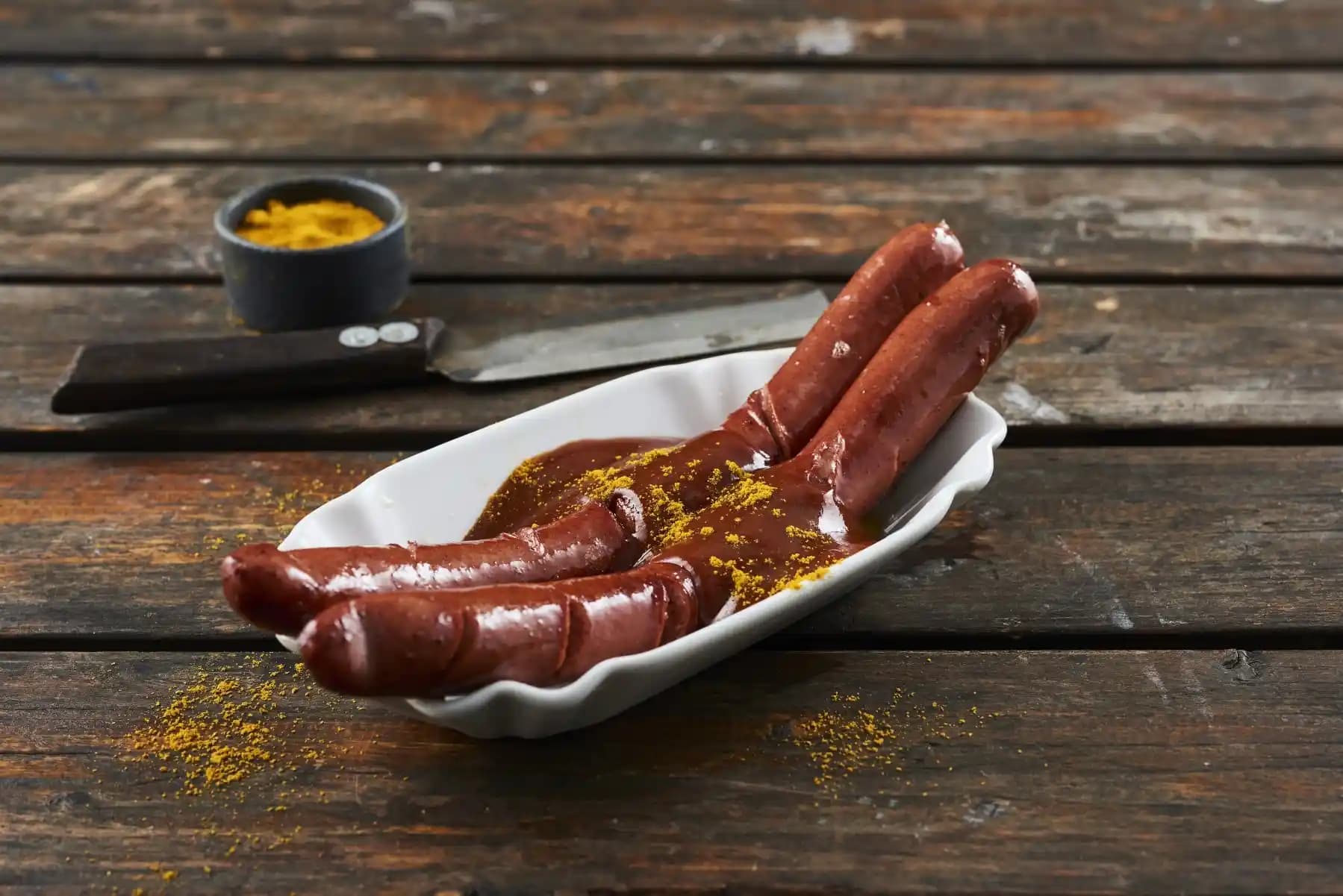 Marketlerde Popüler Alman Sosisi: Lezzetli ve Ekonomik Bir Atıştırmalık Seçeneği