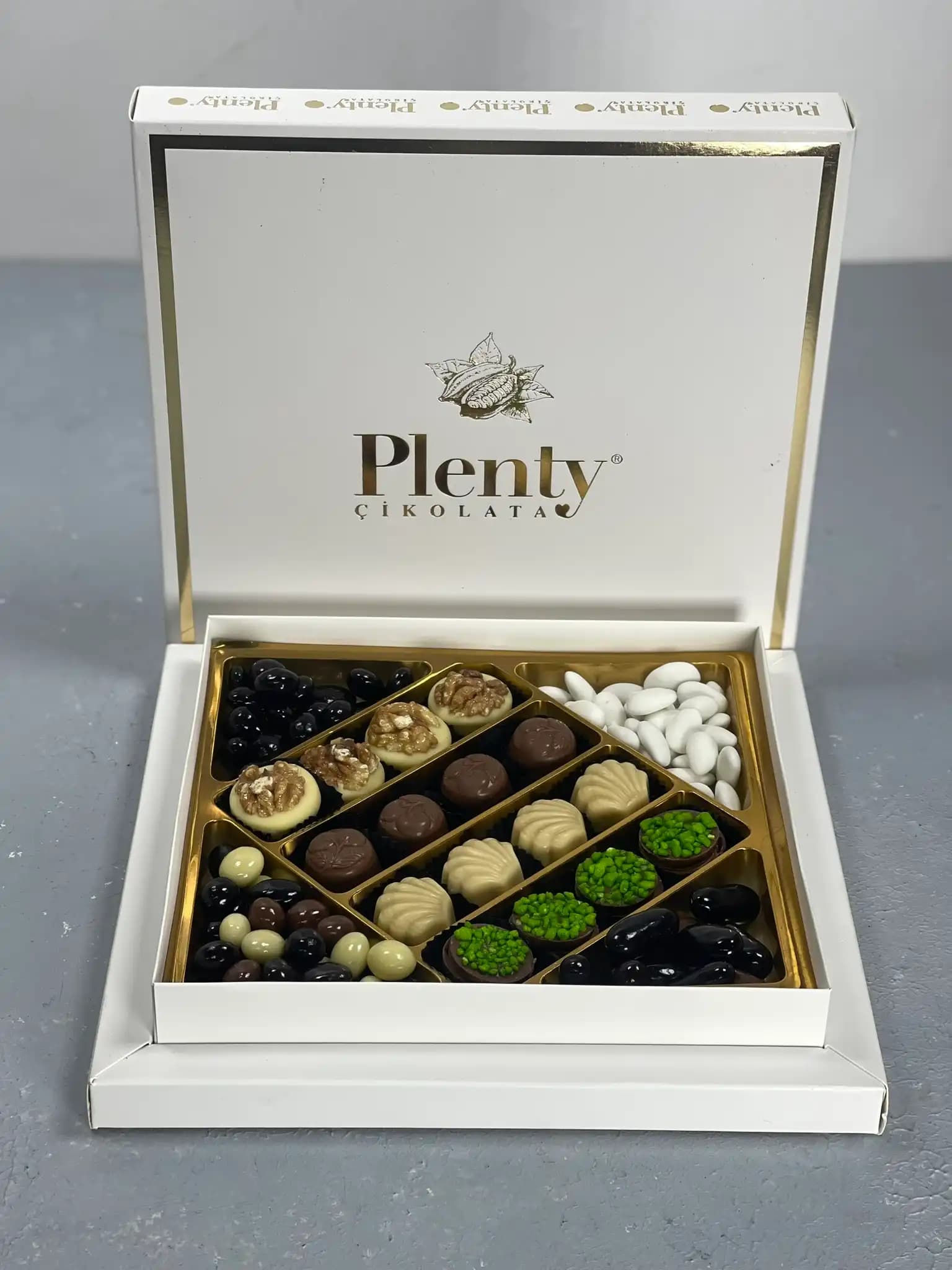 Plenty Çikolata: Geniş Ürün Yelpazesi ve Uygun Fiyatlı Süpermarket Lezzetleri