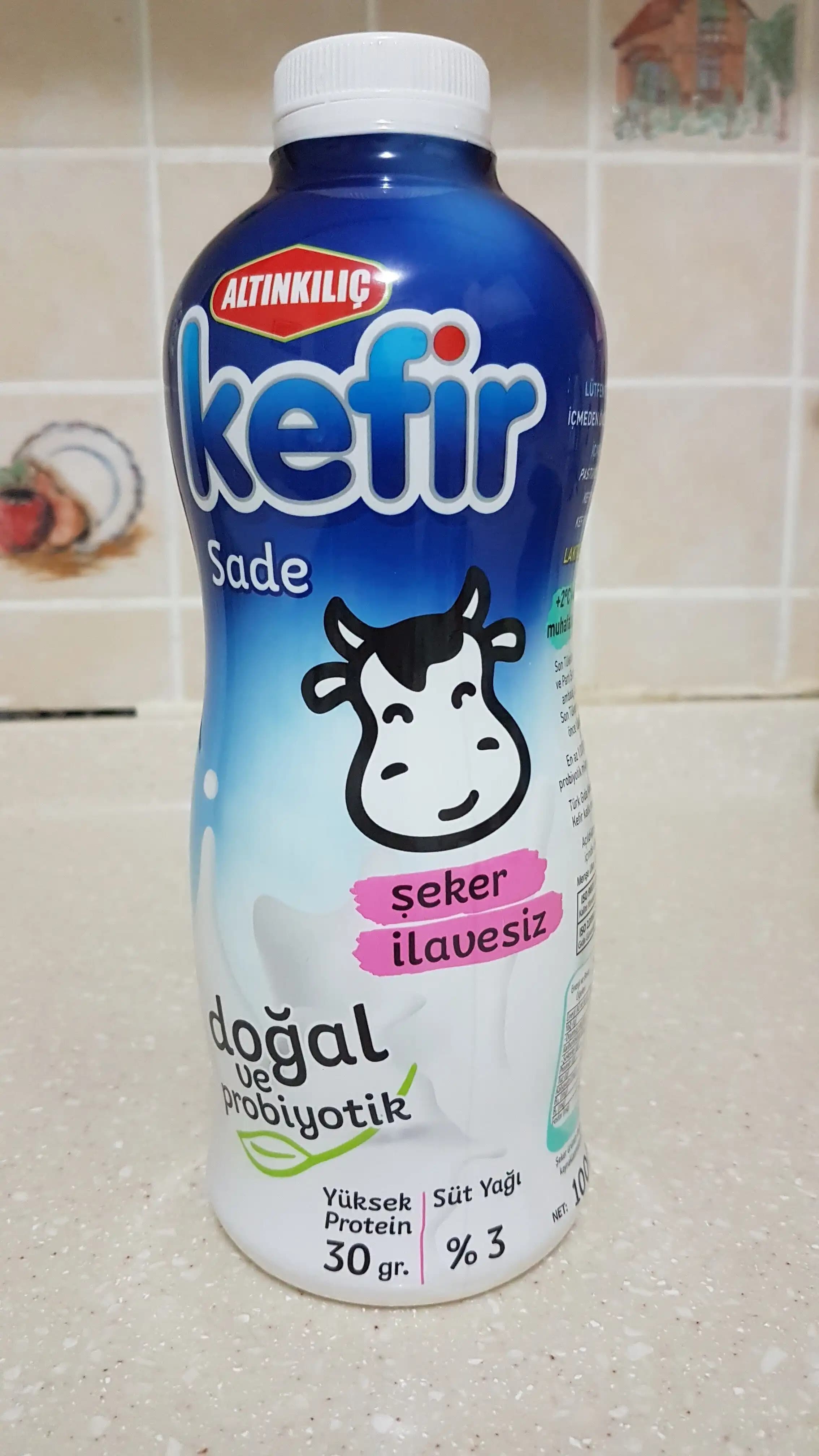 Sade Kefir Nedir ve Sağlığa Faydaları Nelerdir