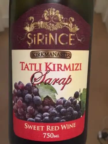 Tatlı Kırmızı Şarap: Özellikleri, Uyumları ve Satın Alma İpuçları