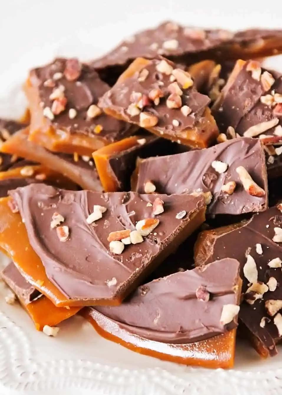 Toffee Nedir? Tarihçesi, Yapım Süreci ve Lezzetli Tarifler