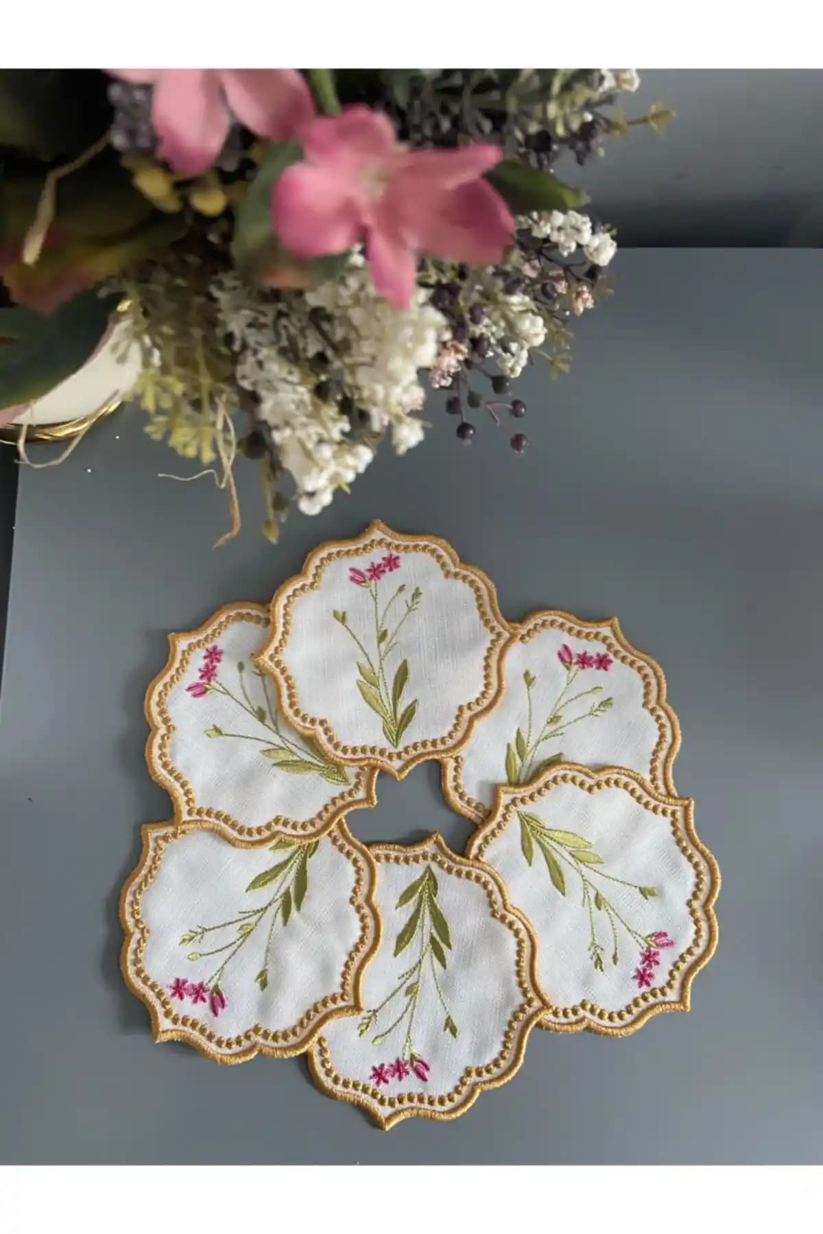 Deka Botanical Nakış İşleme Kokteyl Peçete 6’lı Takım: Zarif ve Dayanıklı Masa Dekorasyonu