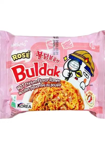 Samyang Buldak Rose Hot Chicken Ramen: Yoğun Tavuk Aroması ve Baharatlı Lezzet Deneyimi