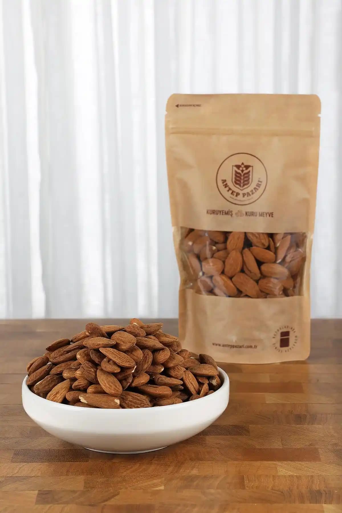 Antep Pazarı Yerli Çiğ Badem 100 g: Mevsiminde Toplanan Taze Güvenilir Saklama Bilgileri