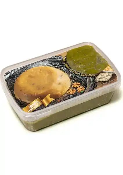 Helvacı Ali Cennet Çamuru ile Sade Irmik Helvası Karşılaştırması: İçerik, Ağırlık ve Tat