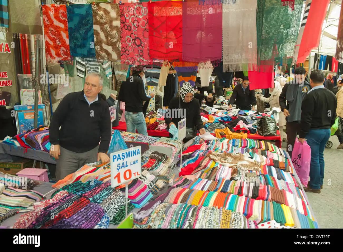 İstanbul Çarşamba Pazarı: Geleneksel Pazarın Ürün Çeşitliliği ve Veri Eksikliği