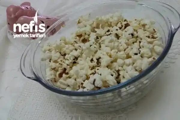 Mikrodalga Patlamış Mısır: Hızlı ve Kolay Evde Atıştırmalık Hazırlama Yöntemi