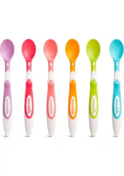 Munchkin Yumuşak Uçlu Kaşıklar ile Wee Baby Mama Seti Karşılaştırması