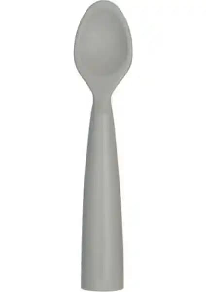 OiOi Nam Nam ile Wee Baby Yeşil Silikon Uçlu 2'li Mama Kaşığı Karşılaştırması: Tasarım ve Güvenlik İncelemesi