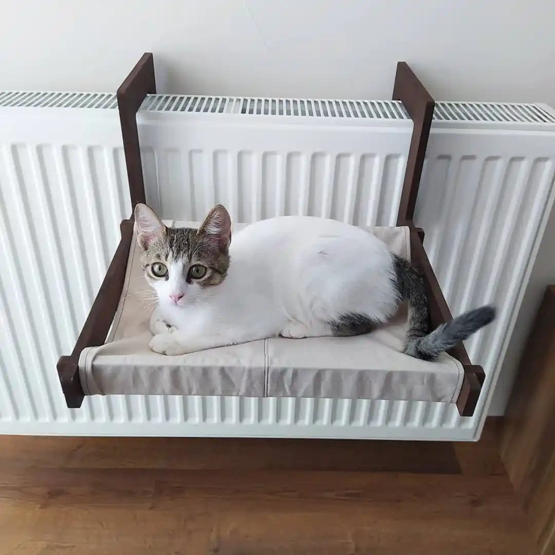 Radyatör Kedi Yatağı: Kediler İçin Konforlu ve Enerji Verimli Isıtma Çözümü