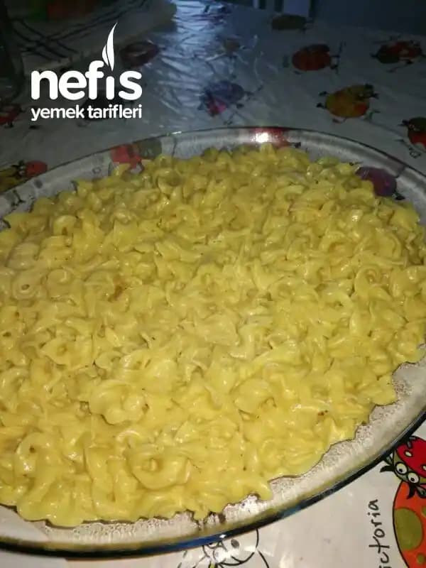 Sütlü Kremalı Makarna Tarifi: Pratik ve Lezzetli Ev Yapımı Soslu Makarna