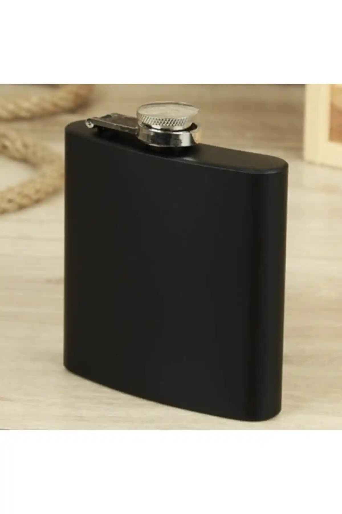 Tam12 Siyah Paslanmaz Çelik İçki Matarası: Kompakt Tasarım ve Taşınabilir Kapasite