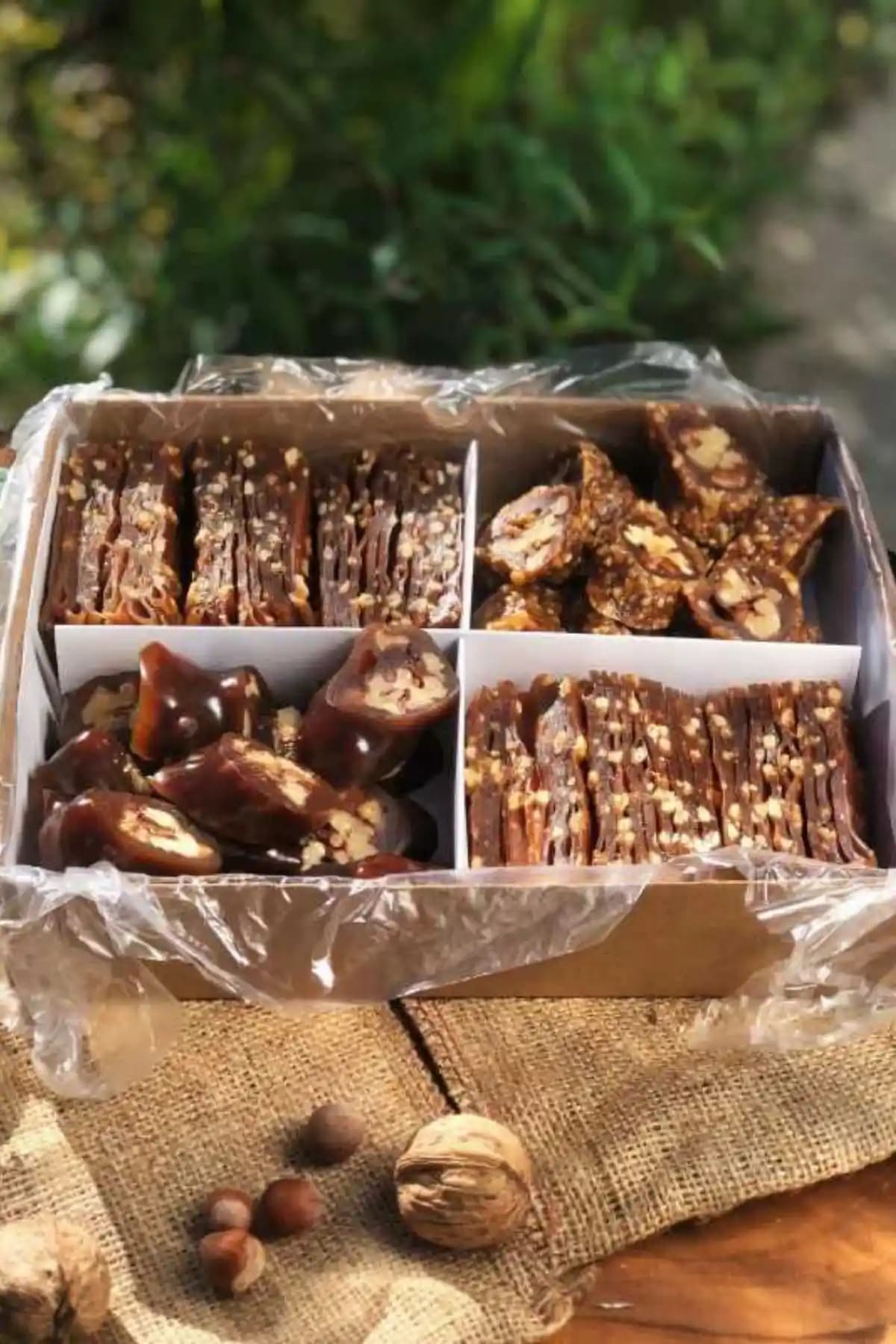 Günhane Geleneksel Tatları Modern Sunumla Buluşan Birsalkım Pestil ve Köme Paketi