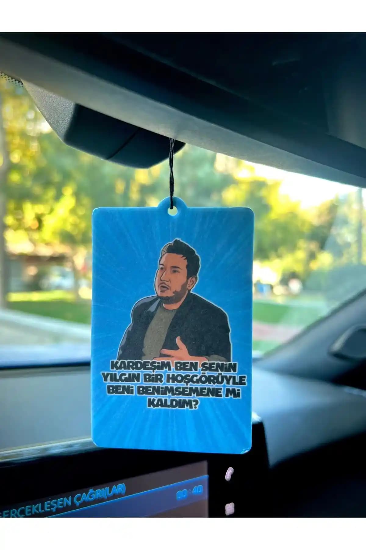 Araç İçin Popüler Dualar: Yılmaz ve Winx Club Bloom Kokuları Karşılaştırması