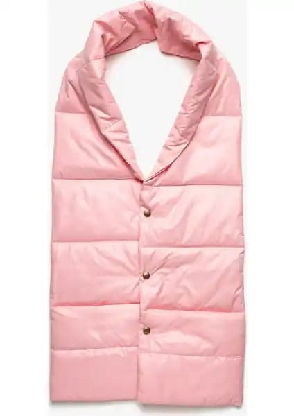 Koton Şişme Atkı: Kız Çocukları İçin Sıcak ve Rahat Kış Aksesuarı