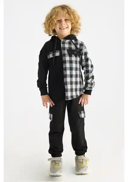 Zepkids Erkek Çocuk Kapüşonlu Ekoseli Gri Eşofman Takımı - Rahat ve Şık Tasarım