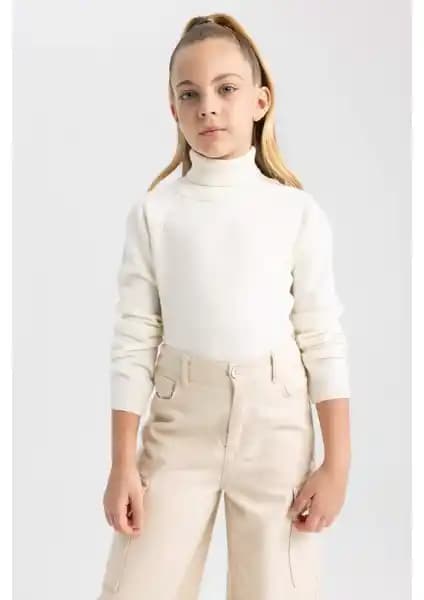 DeFacto Kız Çocuk Balıkçı Yaka Siyah Kazak: Şık ve Konforlu Günlük Giyim Seçeneği