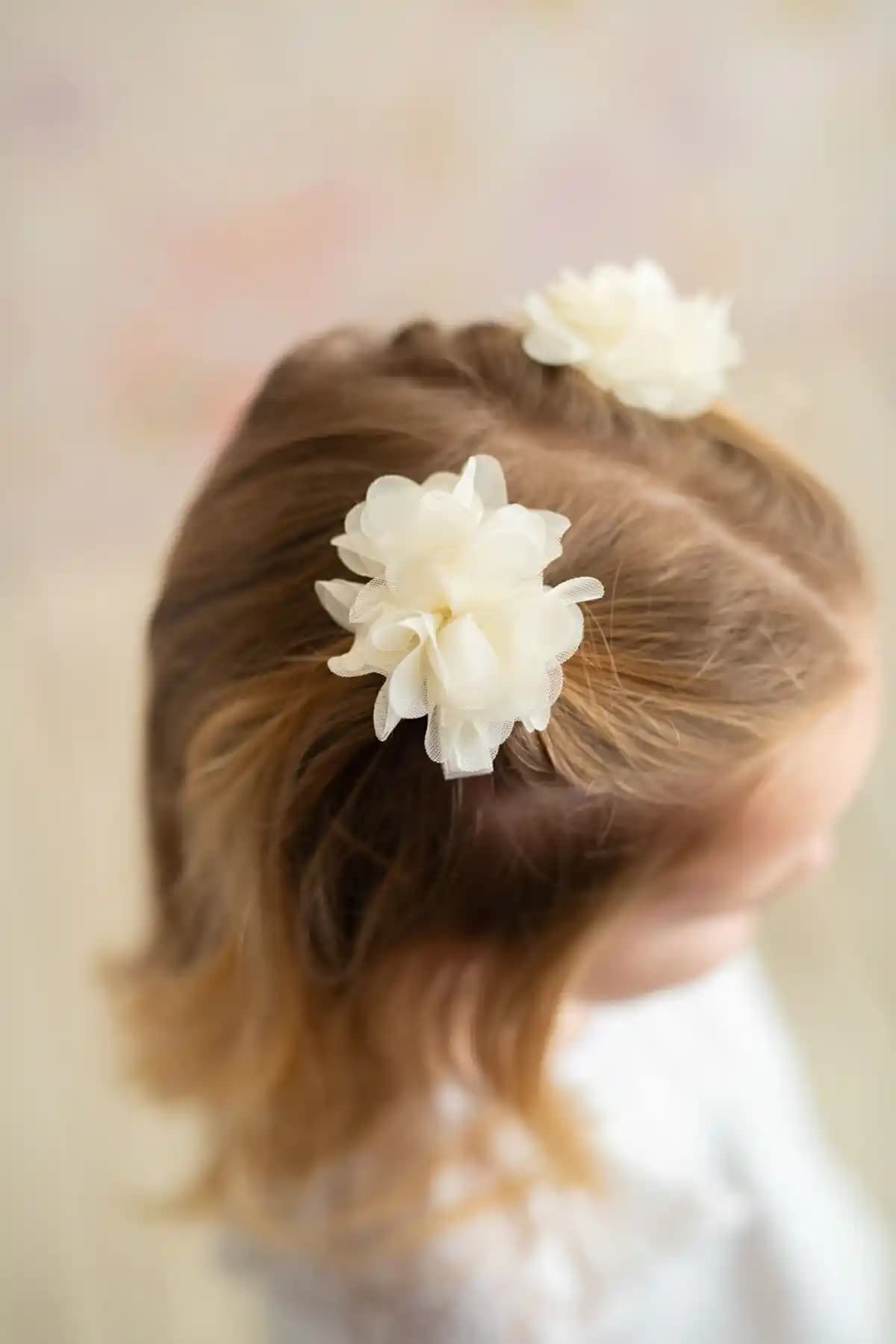 Genel Markalar Ekru 2'li Klips Frida: Şık ve Pratik Saç Aksesuarı