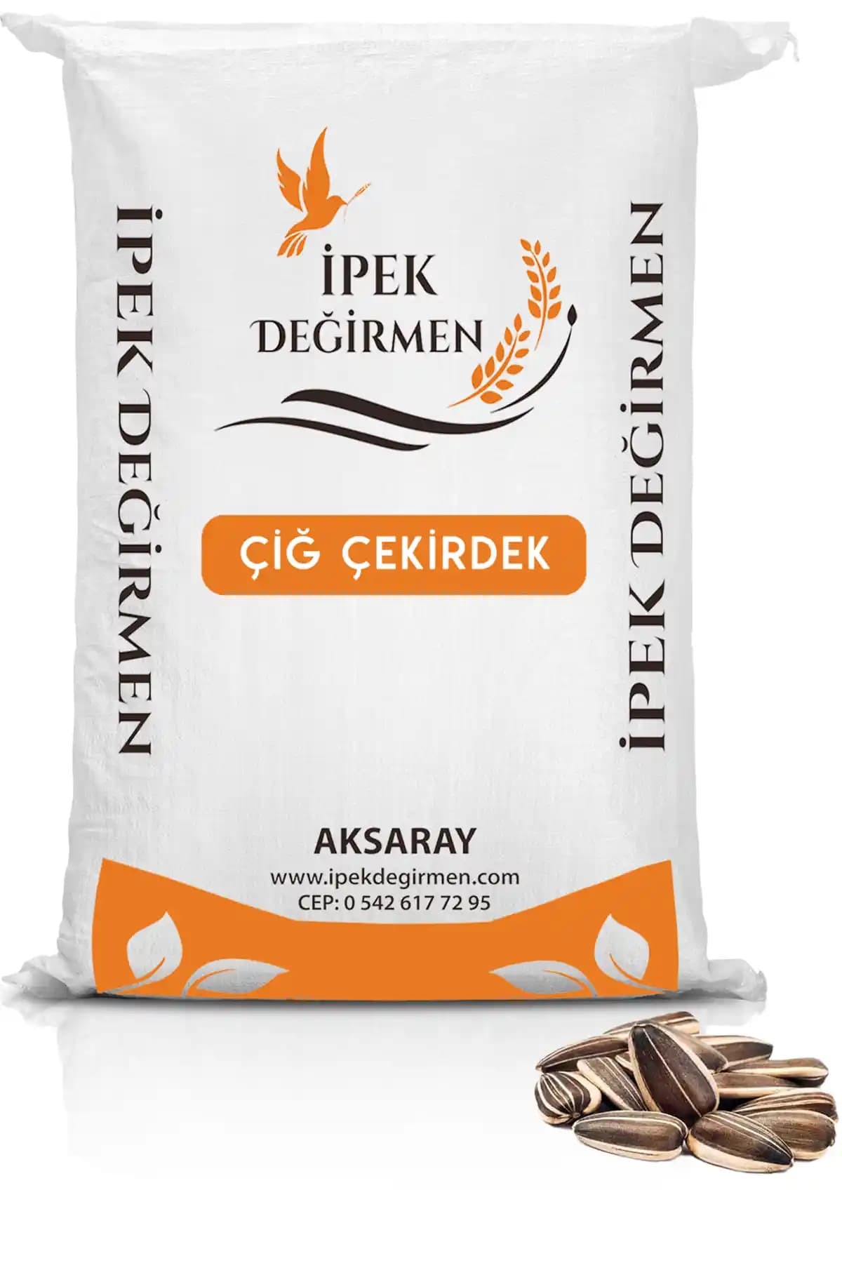 İpek Değirmen Siyah Ay Çekirdeği 1 Kg Doğal ve Organik Sağlıklı Atıştırmalık