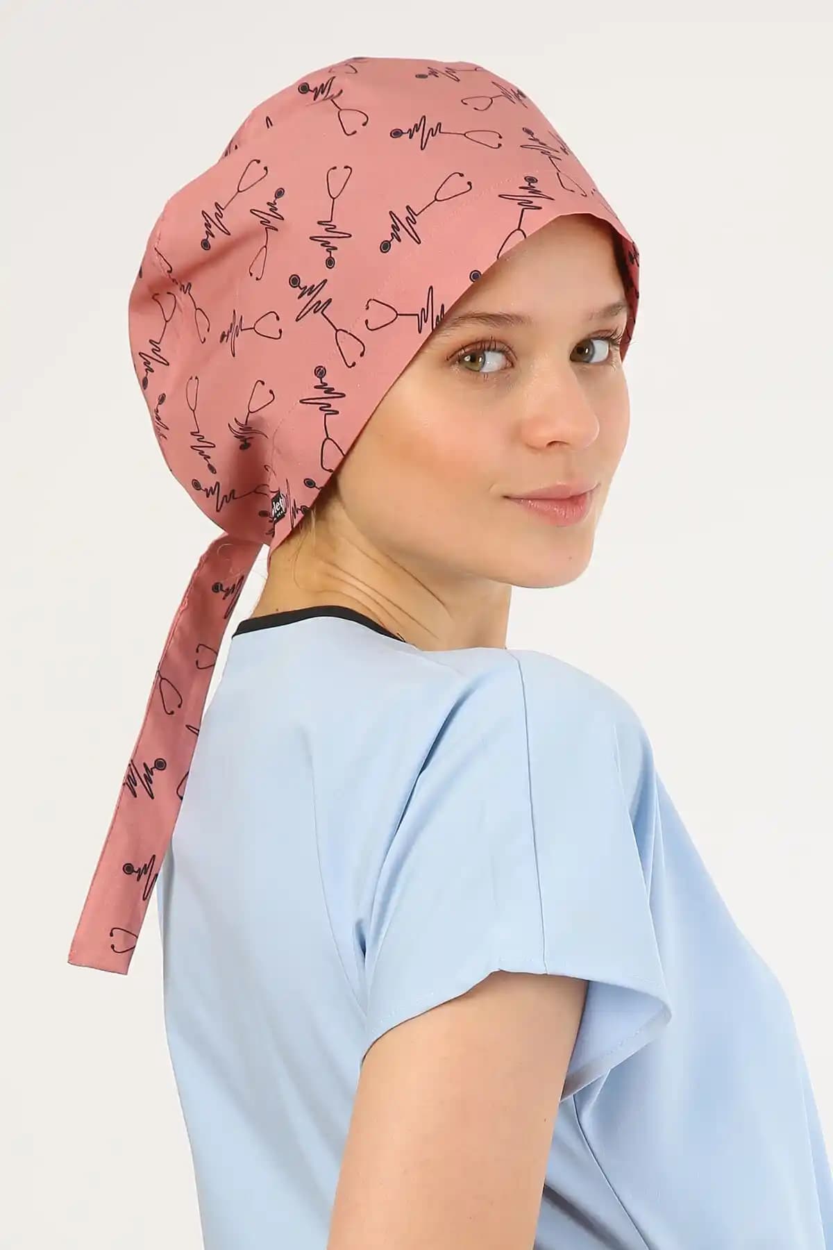 Owlet Medikal Steteskop Desenli Pudra Cerrahi Bone: Sağlık Çalışanları İçin Fonksiyonel ve Estetik Ürün