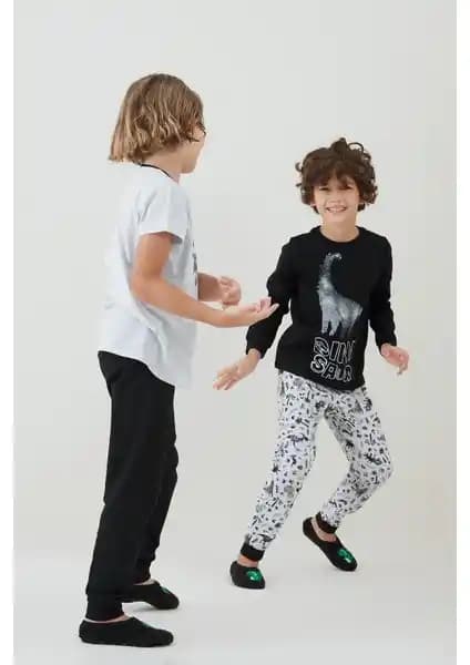 Penti Çok Renkli Erkek Çocuk Wilds 4'lü Pijama Takımı Konfor ve Eğlence Sunar