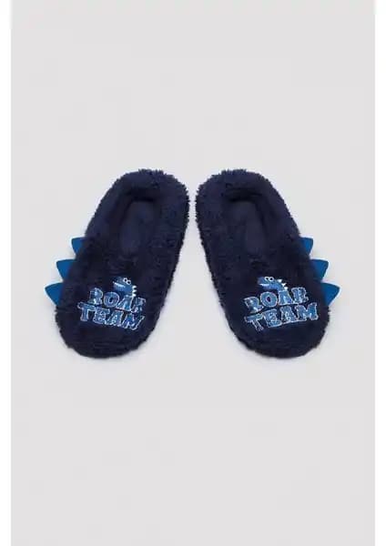 Penti Erkek Çocuk Patik Karşılaştırması: Sıcak, Konforlu ve Eğlenceli Seçenekler