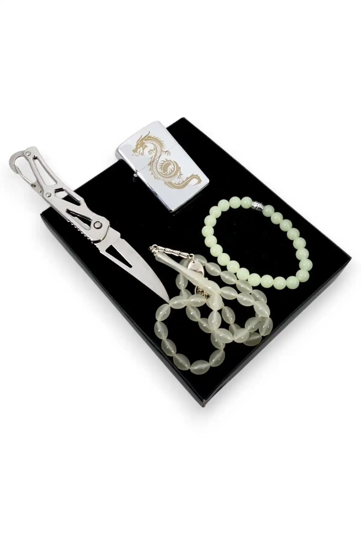 SürLaz 4 Parça Gümüş Takı Seti Zarif ve Çok Yönlü Kullanım İmkanı Sunar