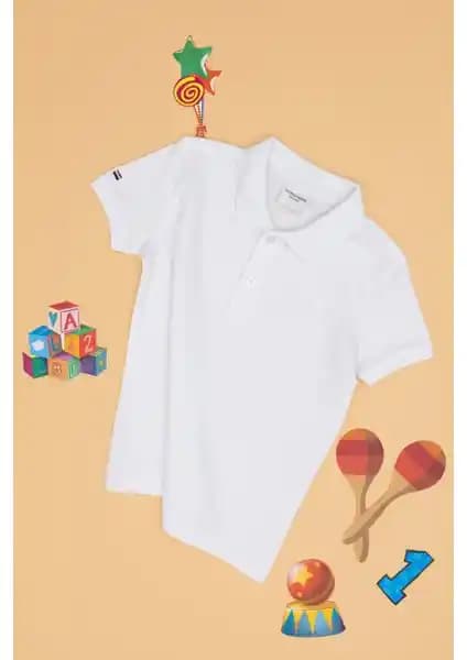 U.S. Polo Assn. Erkek Çocuk Tişörtleri Karşılaştırması: Beyaz ve Mint Polo Yaka Modelleri
