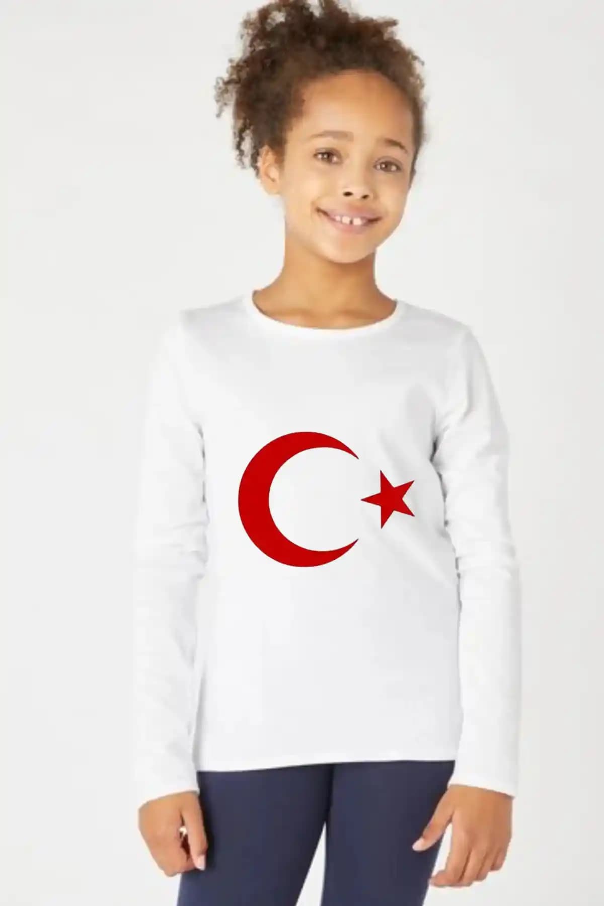 23 Nisan Türk Bayraklı Unisex Çocuk Uzun Kollu T-Shirt Detaylı İnceleme ve Özellikleri