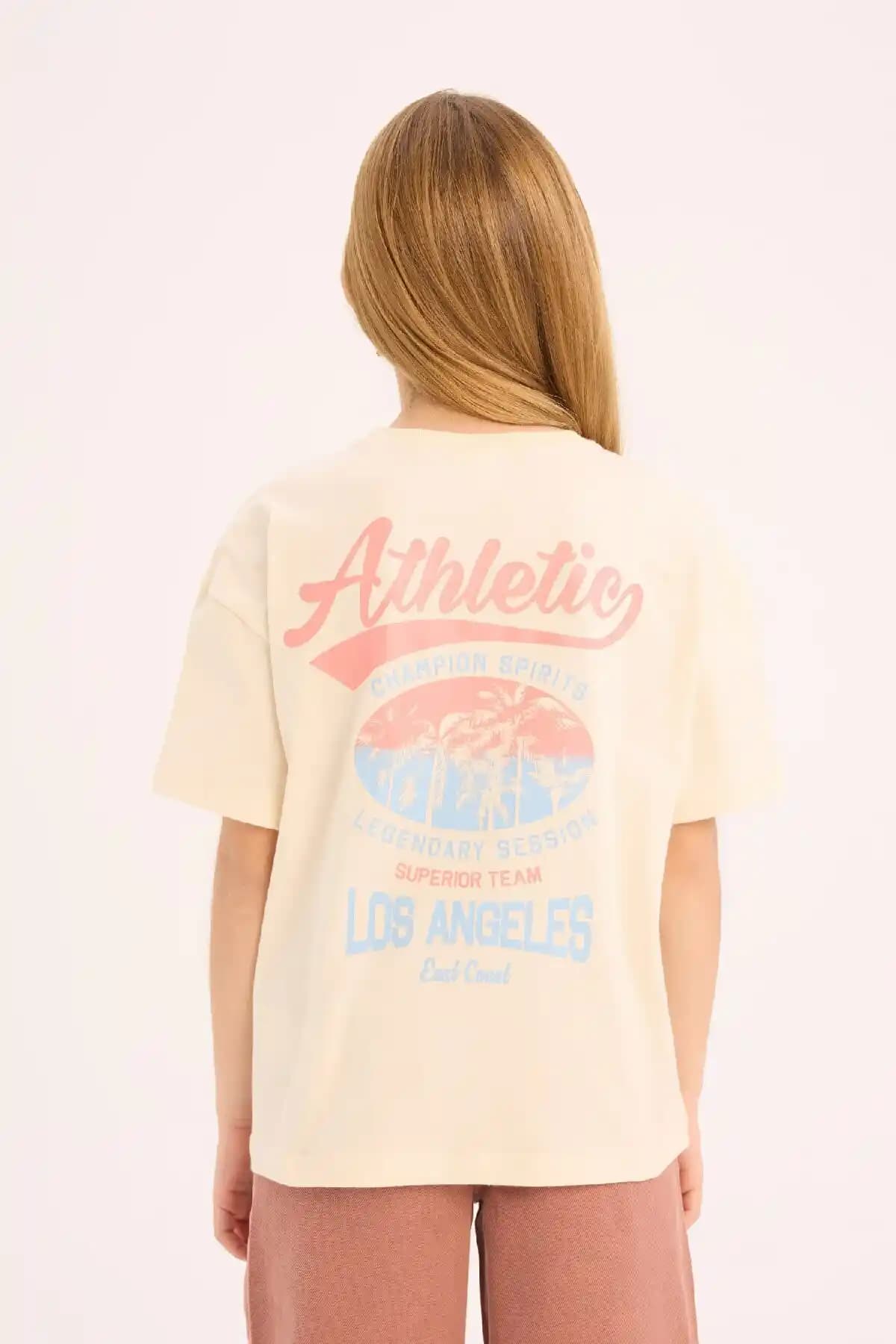 DeFacto Kız Çocuk Relax Fit Bisiklet Yaka Sırt Baskılı Tişört Ürün İncelemesi ve Özellikleri