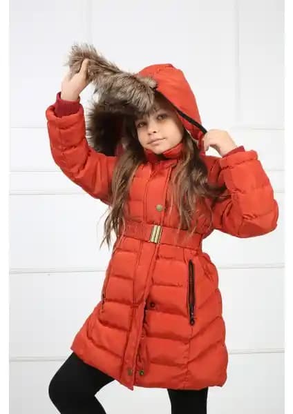 Kız Çocuklar İçin Kış Şişme Montu: Sıcak ve Şık Tasarım Özellikleri