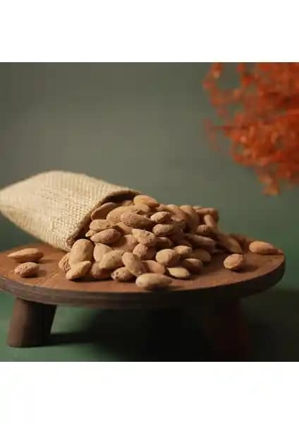 Çakır Çerez Kavrulmuş Badem 1 KG Sağlıklı ve Lezzetli Atıştırmalık Seçeneği