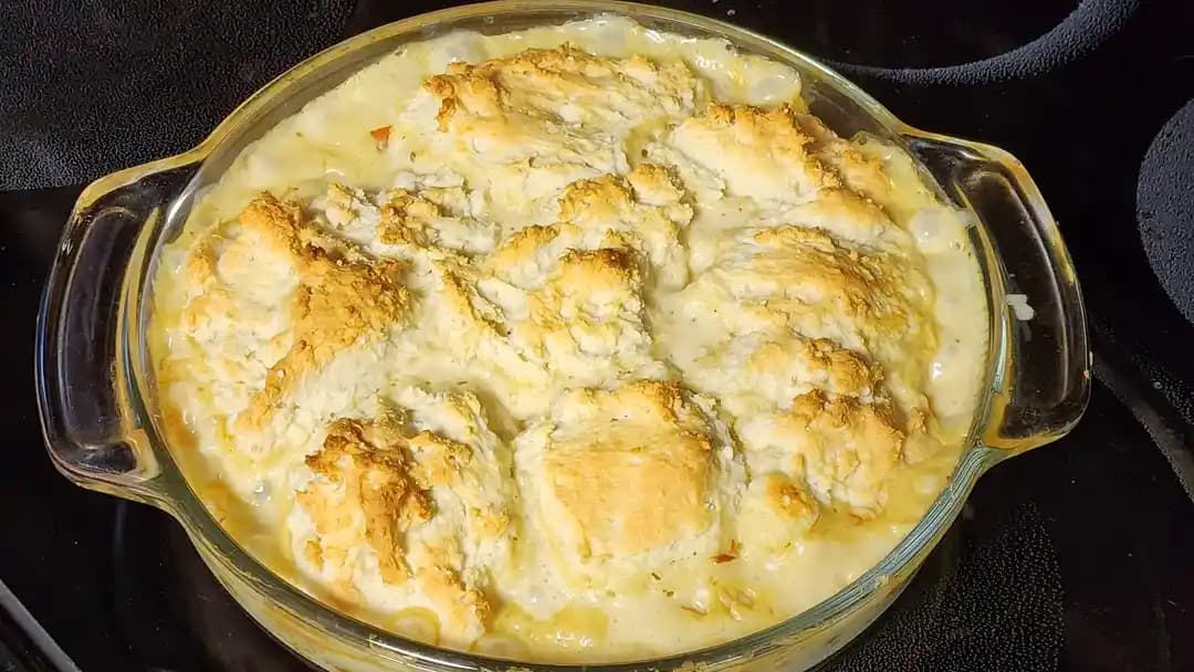 Ekonomik ve Pratik Tavuklu Bisküvi Fırını Tarifi ile Doyurucu Yemek Hazırlama