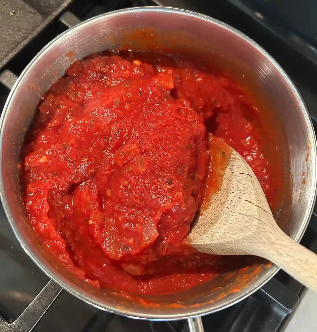 Ev Yapımı Hızlı Makarna Sosu Tarifi ve Lezzet İpuçlarıyla Sağlıklı Alternatif