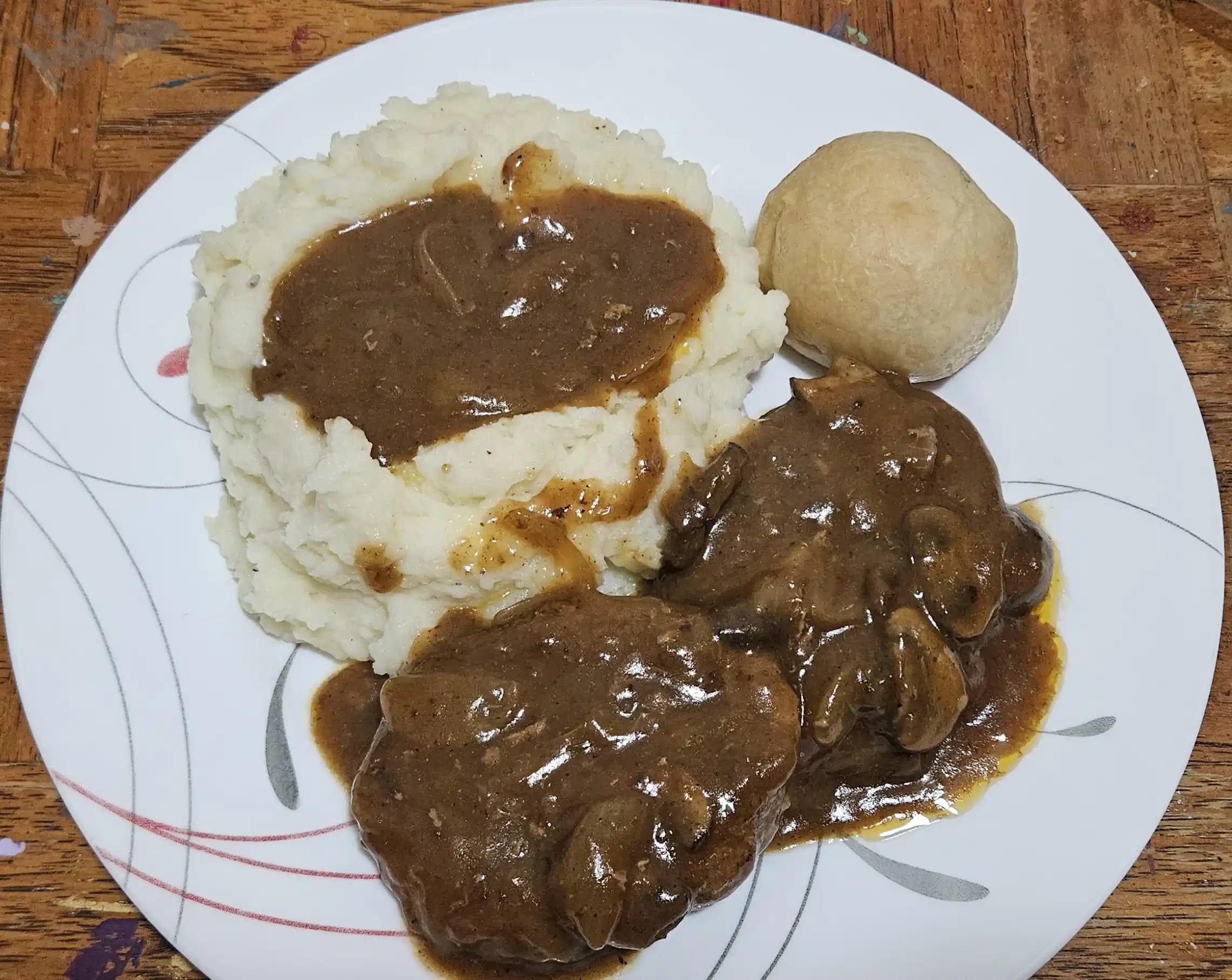 Hamburger Steaks Tarifi: Ekonomik ve Lezzetli Ev Yemekleri İçin Pratik Çözüm