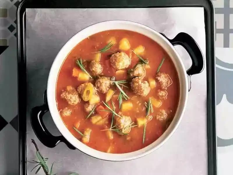 Sebze ve Et Artıklarından Evde Lezzetli ve Ekonomik Çorba Küpleri Hazırlama Yöntemi