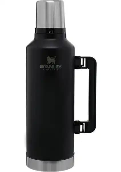 Stanley Termos Karşılaştırması: 2.3 LT Vakumlu ve 0.47 LT Quick Flip Modelleri