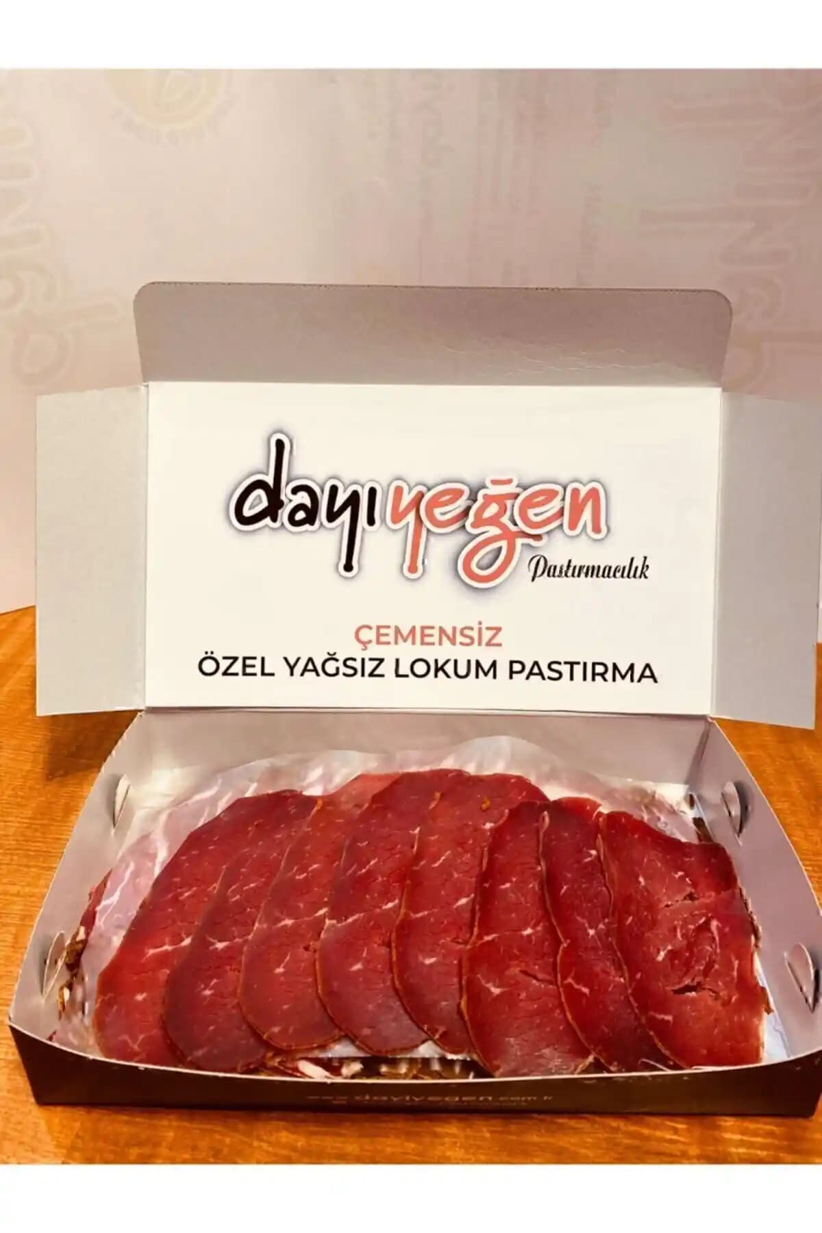 Kayseri'nin geleneksel ve sağlıklı yağsız pastırma ürünü, doğal içerik ve yuvarlak dilim seçeneğiyle öne çıkar