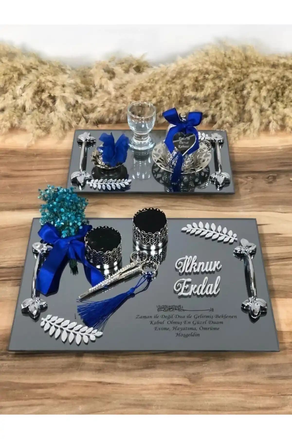 Aker Hediyelik 2li Tepsi Takımı ve Basic Creation FÜME SÖZ Tepsisi Karşılaştırması