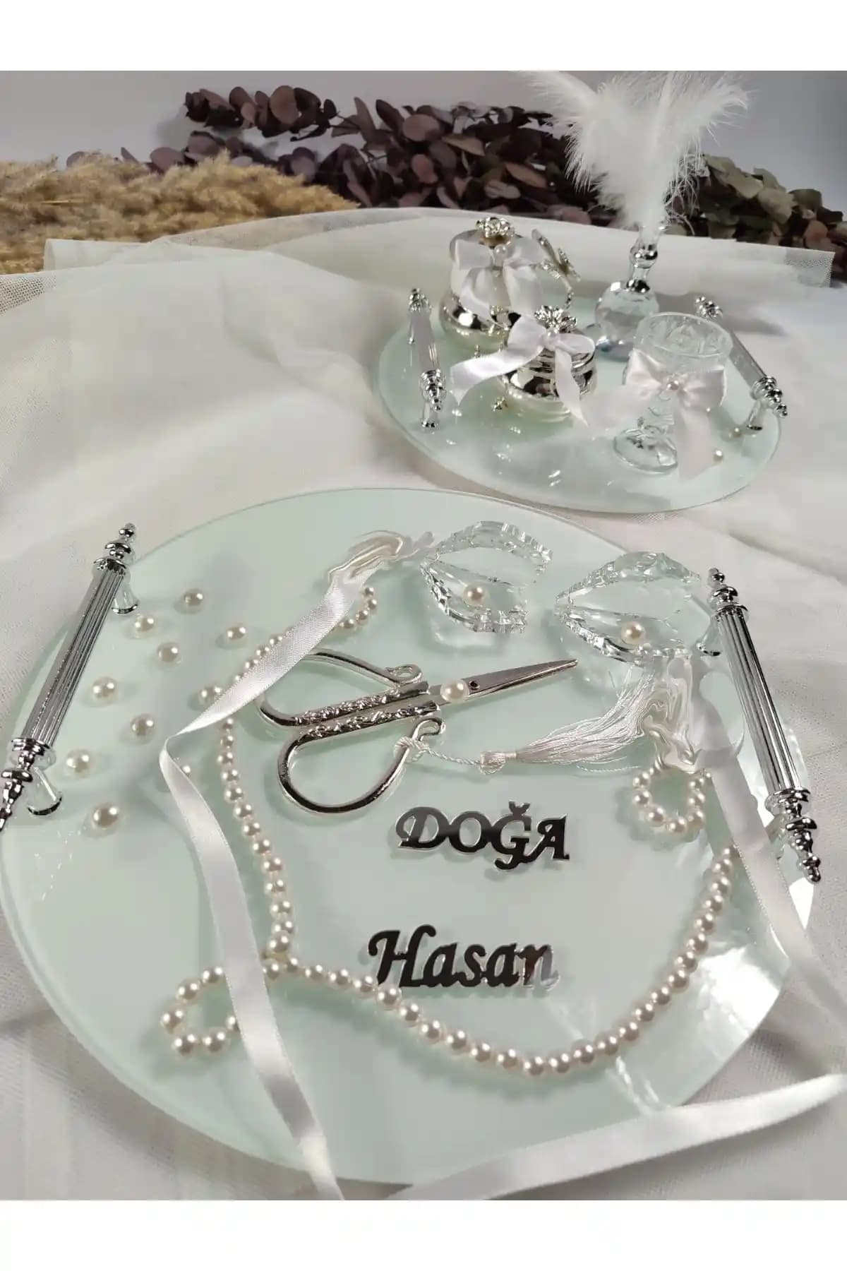 İki Söz Tepsisi Karşılaştırması: Basic Creation ve Masalsı Konsept Özellikleri ve Farklılıkları