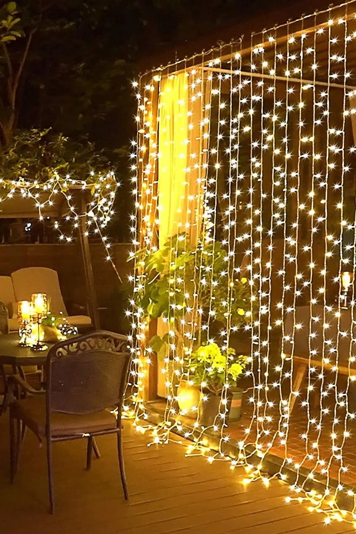 Perde Led Işık Karşılaştırması: ALFAGİFT 3x2 Metre ve Trendpoint 2.5x2.5 Metre Özellikleri 2